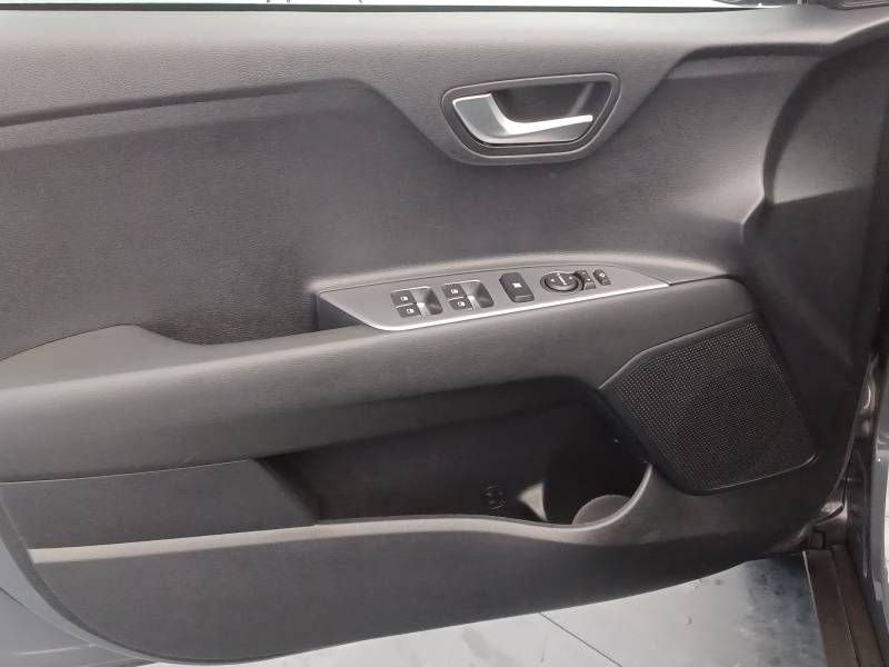 Kia Stonic - 1.0 T-GDi 120 ch MHEV BVM6 GT Line