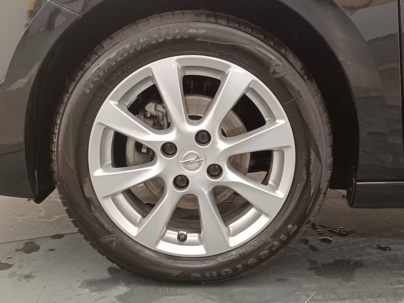 Opel Corsa - 1.2 Turbo 100 ch BVM6 Edition