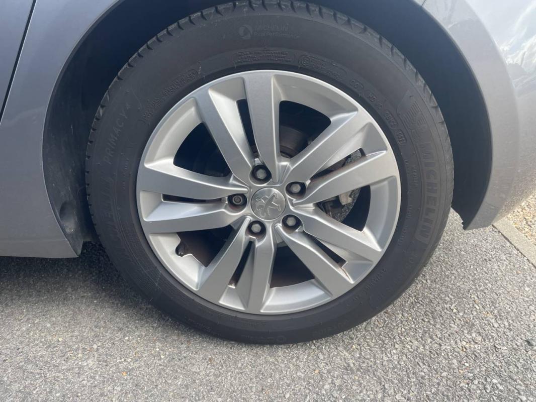 Peugeot 308 - II 1.2 PURETECH 110 S&amp;S ACTIVE