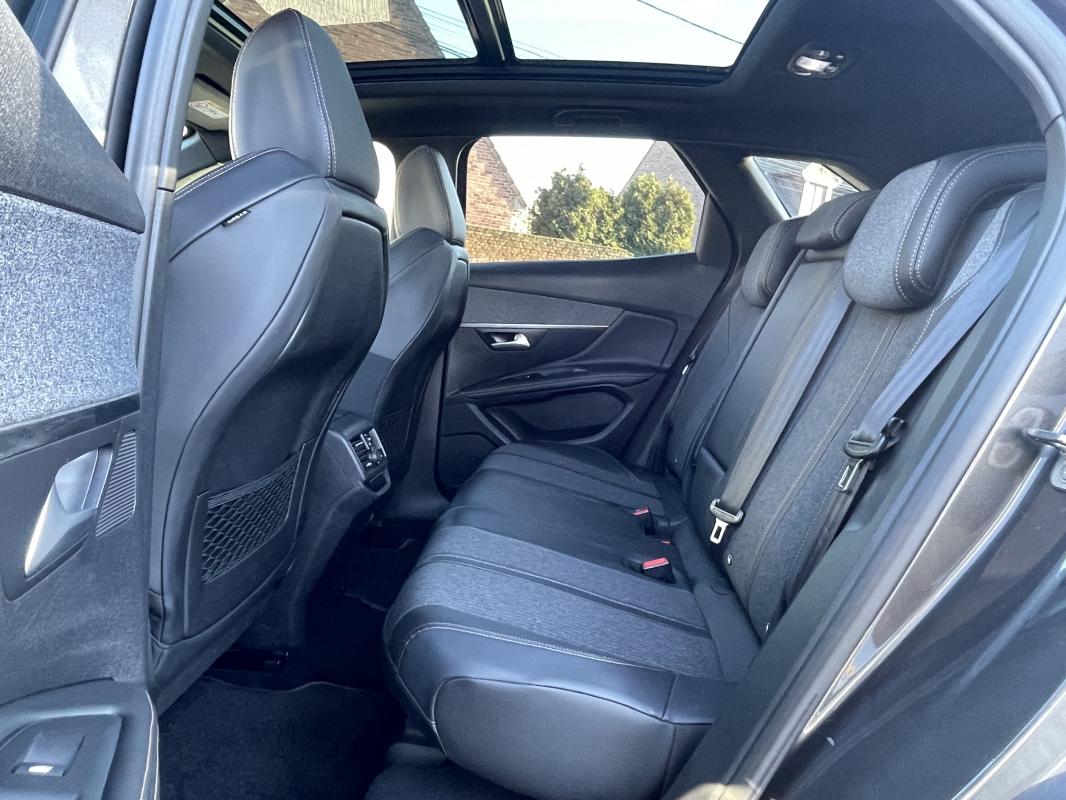 Peugeot 3008 - GT LINE 1.6 BlueHDI 120 BVM6 + OPTIONS